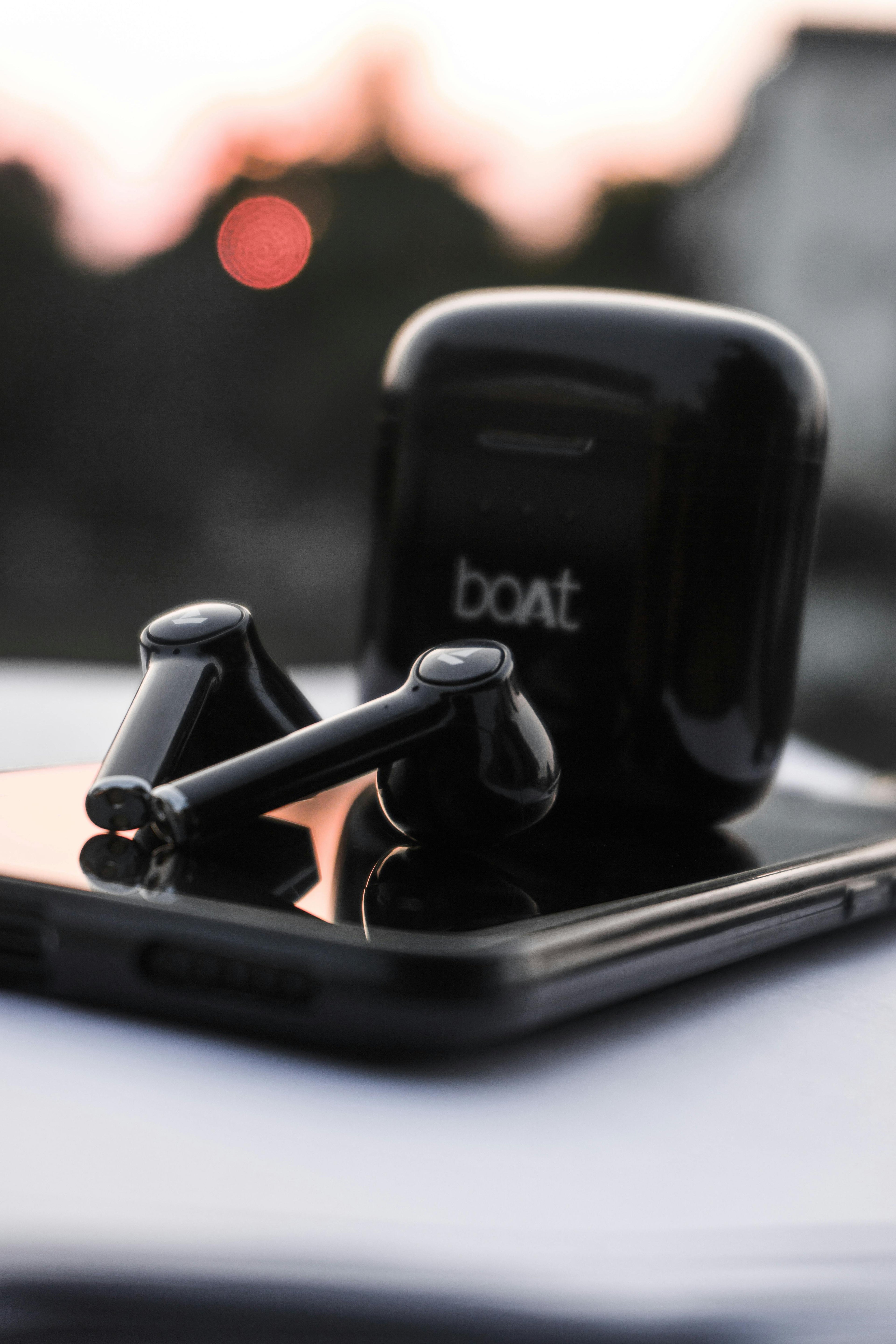 boAt Airdopes – Bold Sound for the Bold Generation